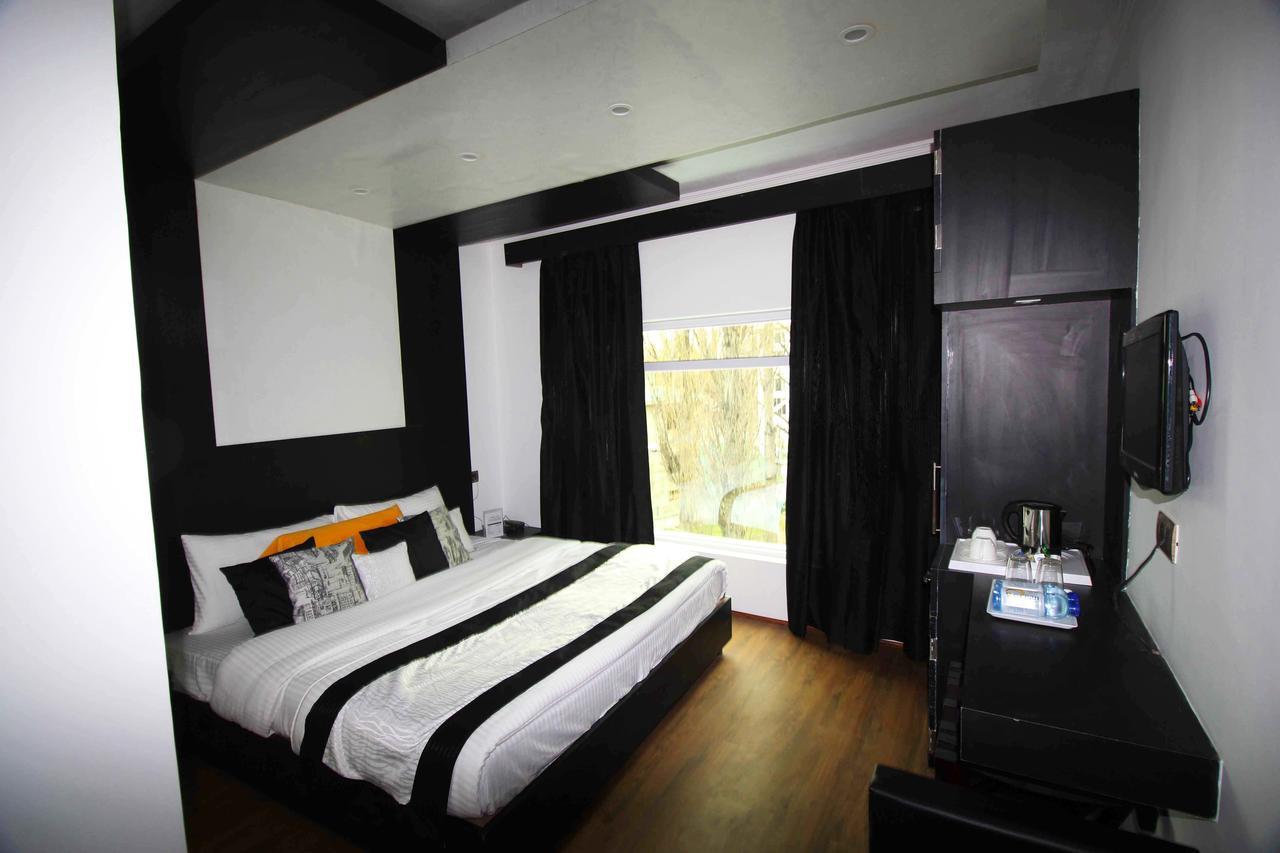 Hotel Green Leaf Srinagar (Jammu and Kashmir) Exterior photo